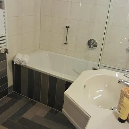 Отель Landgasthof Kleiner