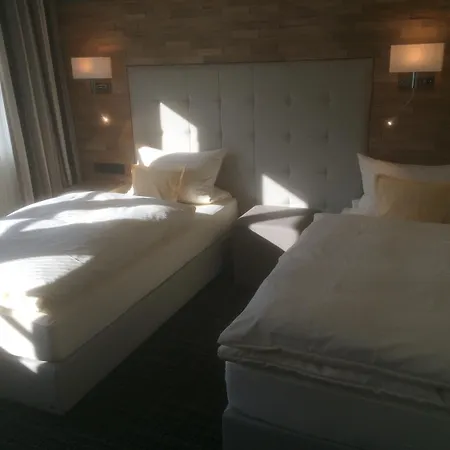 Landgasthof Kleiner 3* Зундерн