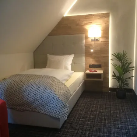 Landgasthof Kleiner Отель Зундерн